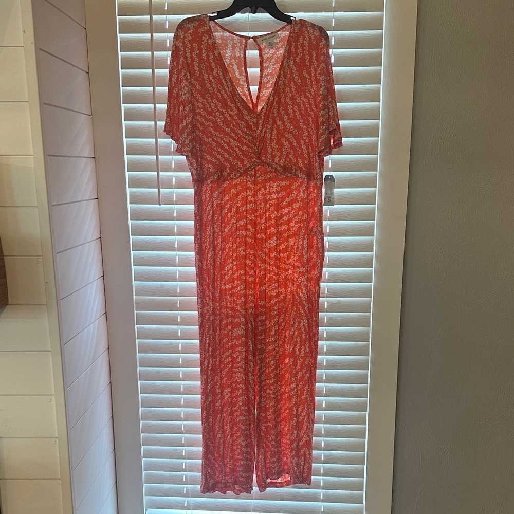 Chic Coral Patterned Jumpsuit